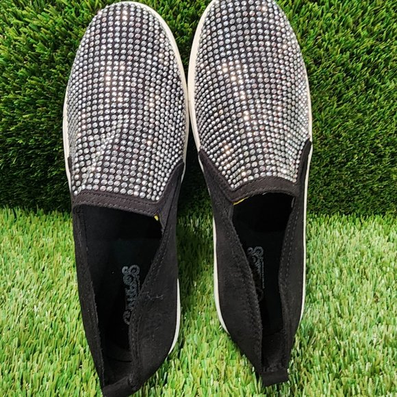 CARLOS by Carlos Santana | Brand New Black Slip-On with silver studs - Picture 2 of 4